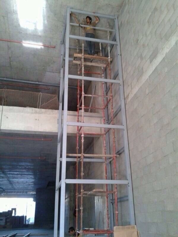 مصاعد داخلية